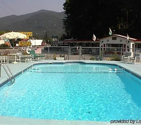 A Holiday Motel - Maggie Valley 